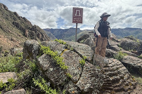 Maqueta de Piedra … a stone blueprint used to create the surrounding agricultural terraces.