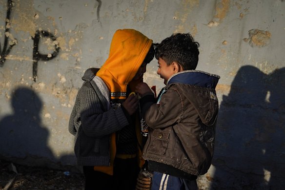 Citizens of the Sheik Maksoud neighbourhood are evacuated to a safe area.