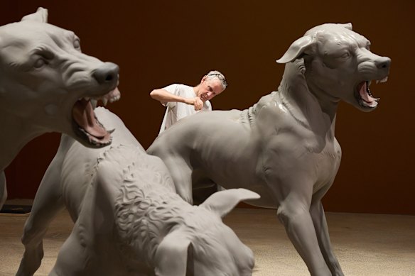 Ron Mueck preparing Havoc 2025 for display at the Art Gallery of NSW. 