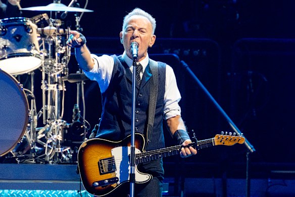 Bruce Springsteen criticised the Trump administration on the first night of his European tour in Manchester, England.