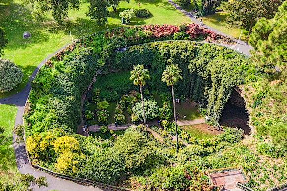  Umpherston Sinkhole.