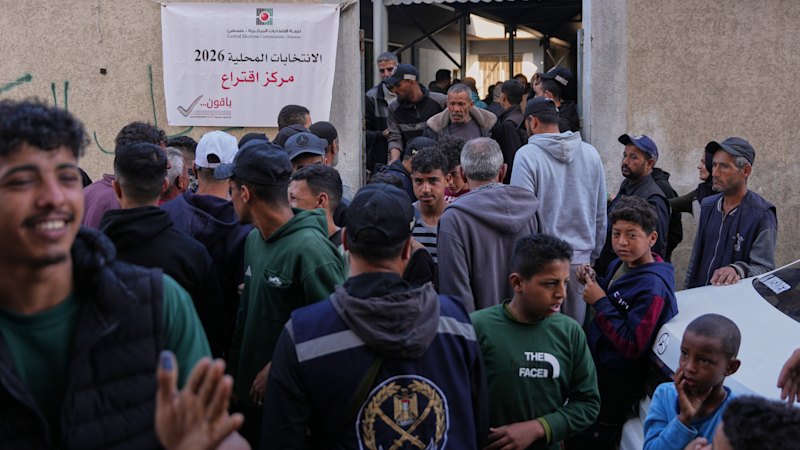 Palestinians vote in first election in two decades in Deir al-Balah