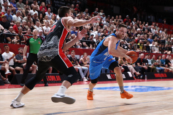 Matthew Dellavedova inspired Melbourne United’s win.