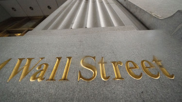 Wall Street a fortement chuté du jour au lendemain alors que les rendements obligataires ont grimpé en flèche. 