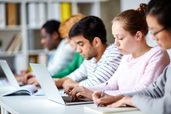 We all procrastinate at times but if meeting deadlines is a constant problem, it could be a sign of ADHD.