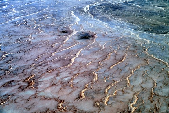  Kati Thanda-Lake Eyre.