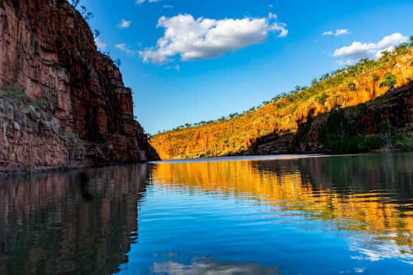 The Chamberlain River flows through Chamberlain Gorge and is the site of a popular cruise.