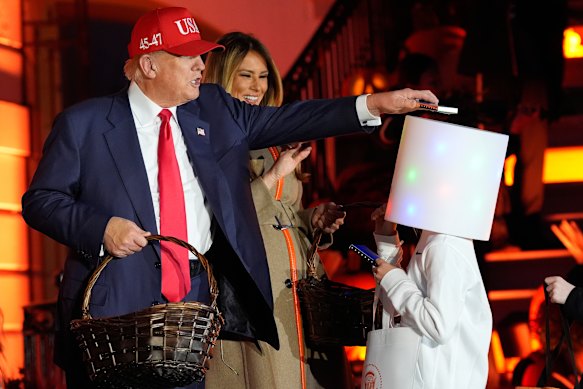 Trump has enjoyed a positive run on the international stage. Back home, he may soon preside over the longest government shutdown in US history.