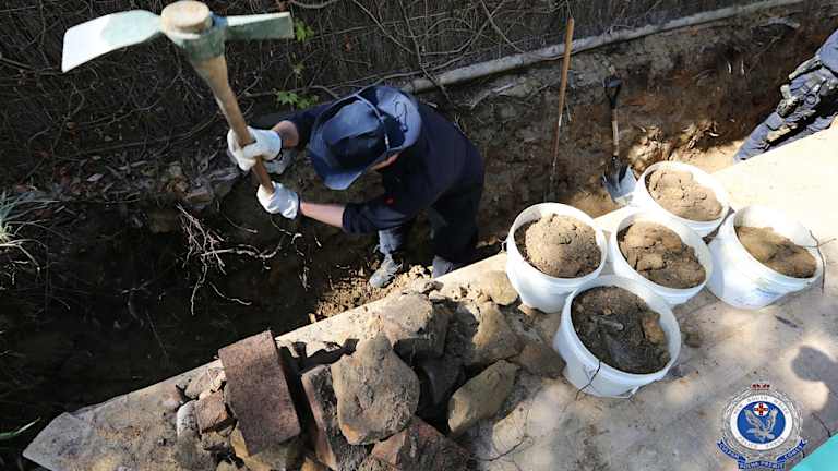 Police excavate the Bayview house in September this year, trying to find Mrs Dawson's body or items of interest. 