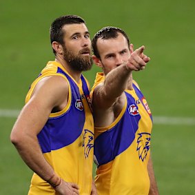 Josh Kennedy (right) and Shannon Hurn in 2021. The Eagles leaned on their vets to chase another flag, but should there have been more forward planning?