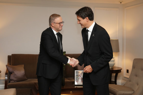Prime Minister Anthony Albanese meeting his Canadian counterpart, Justin Trudeau, in London.
