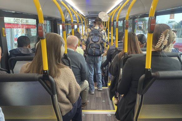 Seeing a familiar stranger each day on public transport can boost your feelings of safety and community, researchers say.