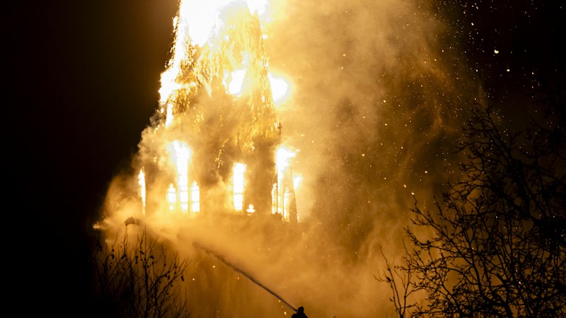 Fire engulfs 154-year-old church in Amsterdam