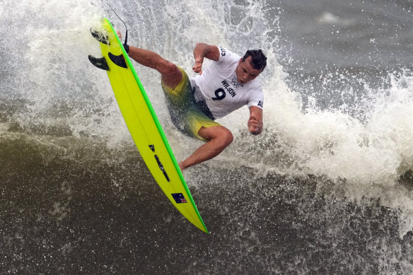 Julian Wilson surfing for Australia at the Tokyo Olympics.