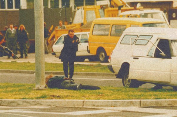 SOG police arrest Stephen Asling after three bandits tried to escape with $1 million from the Melbourne Airport in 1992. One of the bandits, Normie Lee, was shot dead.