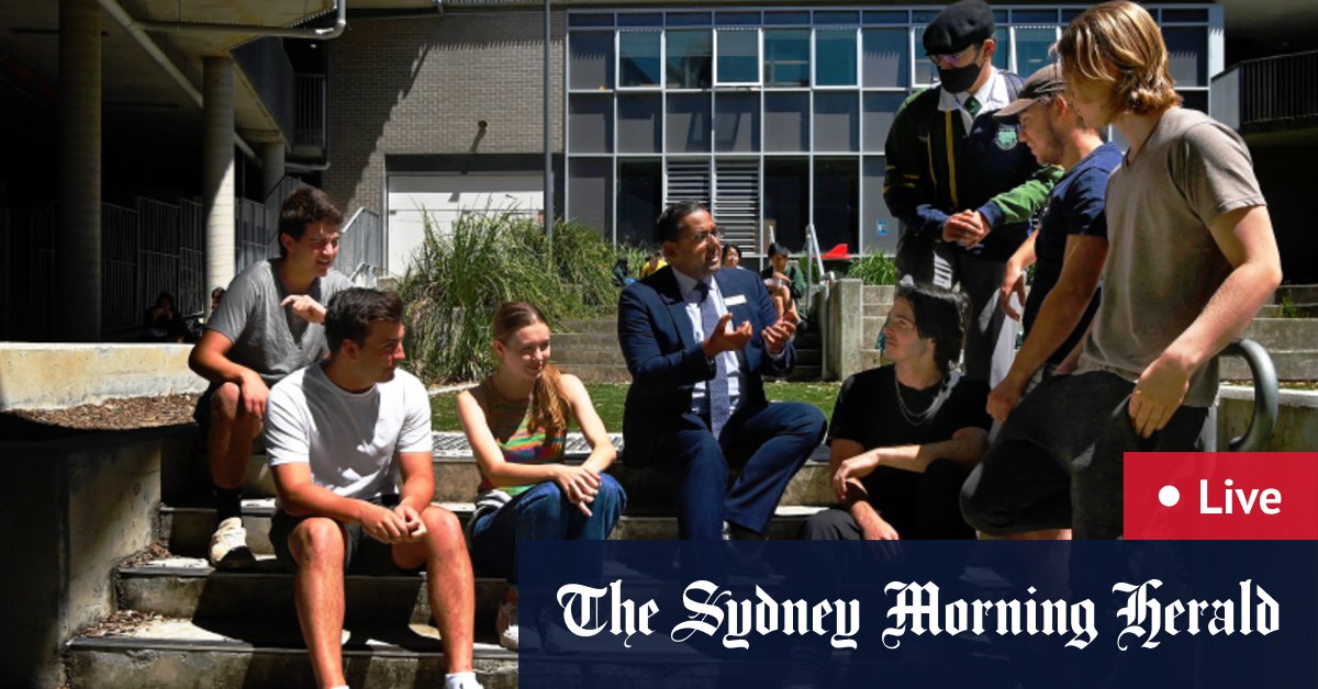 NSW Year 12 students look forward to the end of the school year in 2023