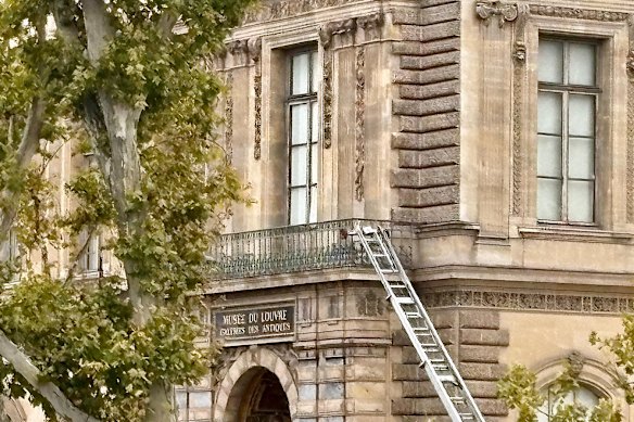 The basket lift used by thieves to enter the Louvre on Sunday