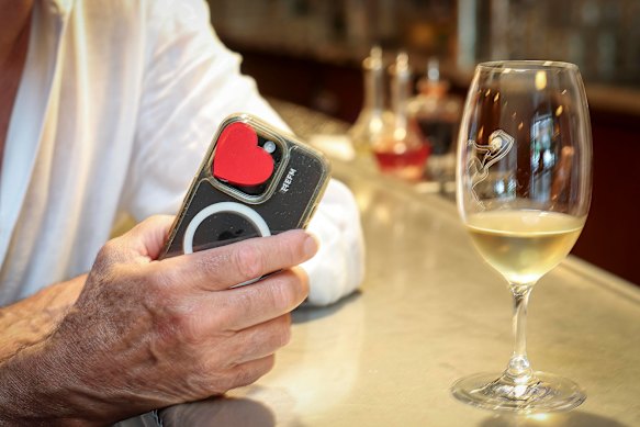 Le Splendide patrons are talking more now that they are off their phones. 