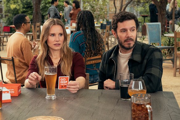 Joanne (Kristen Bell) and Noah (Adam Brody) in season two of Nobody Wants This. 