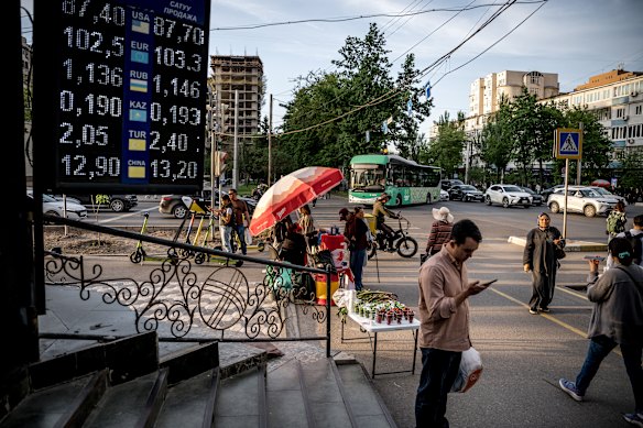 A currency exchange board in Bishkek, Kyrgyzstan. Shell companies created by a Moscow firm, A7, used transactions in Kyrgyzstan to help Russian businesses evade sanctions.