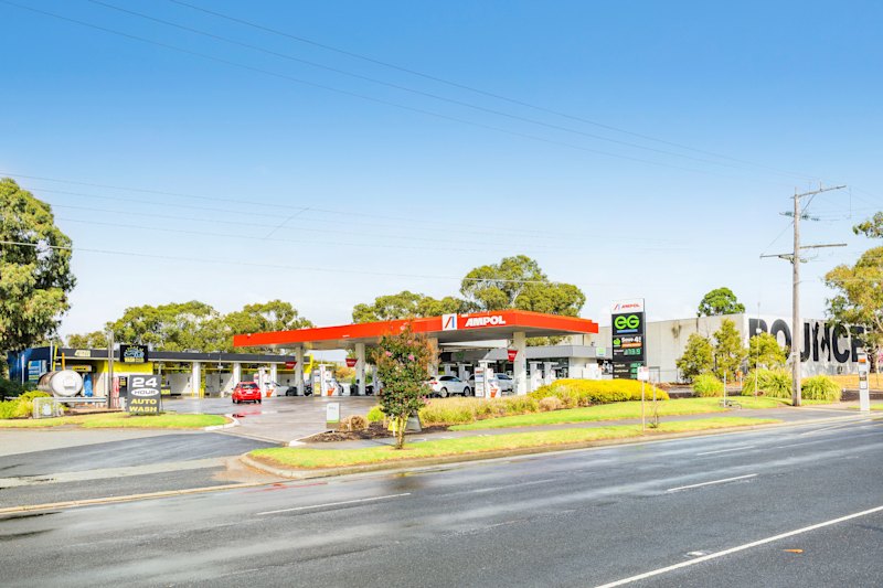 A fuel station in Keysborough that went to a boardroom auction sold for a whopping $2,507,000 above its reserve.