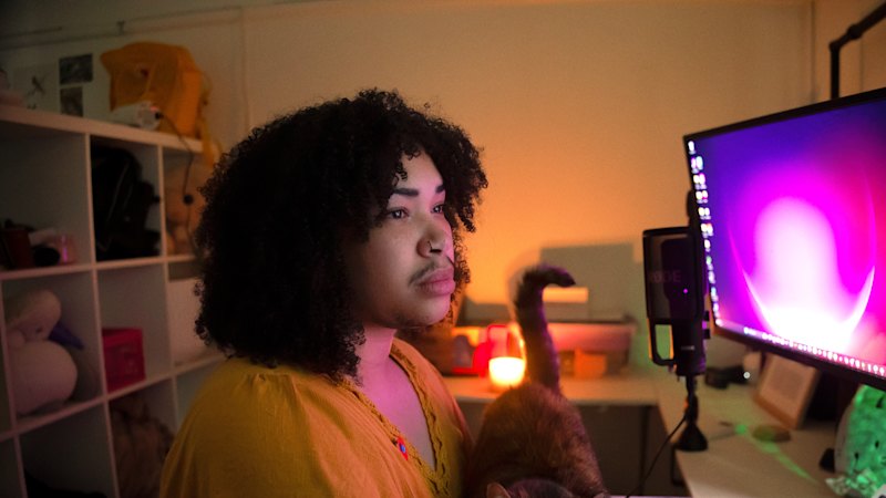 Experts warn AI chatbots may fuel delusions in young people