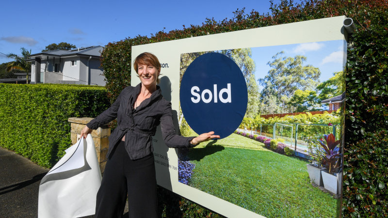 Happy buyer Camille Ducret said she had only been looking for the past three weeks.