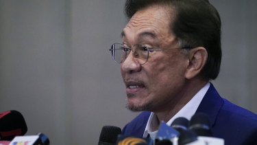 安瓦尔·易卜拉欣（Anwar Ibrahim）最终将与国王见面。但这并不能确定他是否会成为下一任总理。