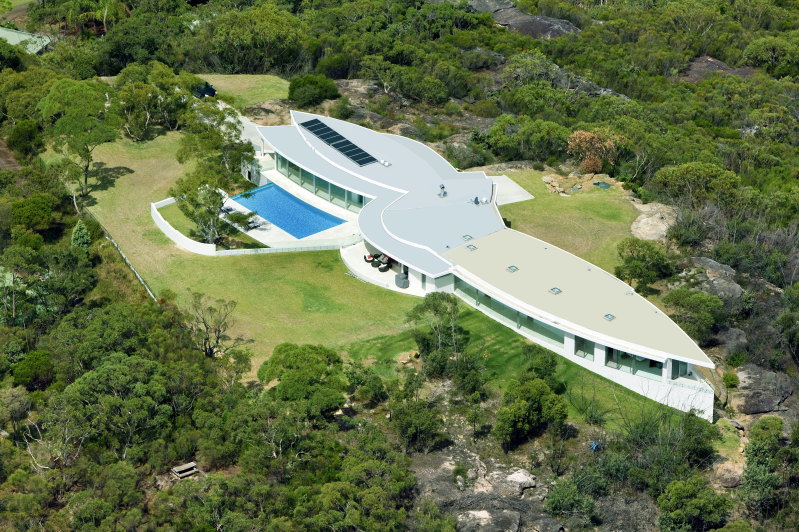 The house has been known as the Starship Enterprise house since it was built in 2010 by Peter Chedid.