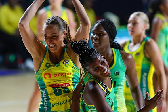 Cara Koenen in action for the Diamonds.