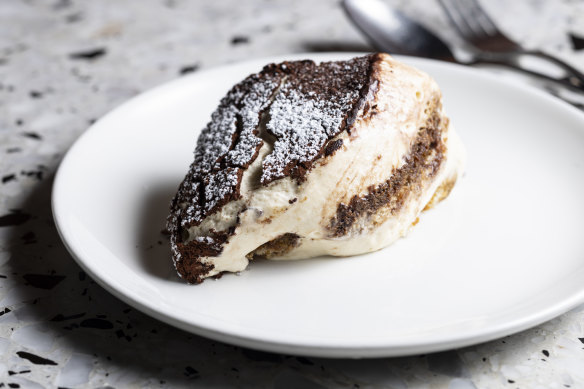 Tiramisu requires three kinds of wine.