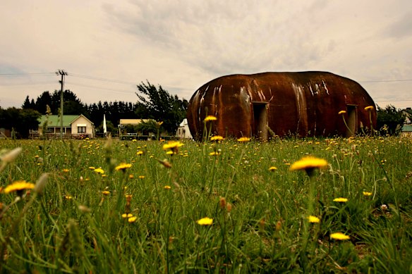 The Big Potato in Robertson before its pink makeover.