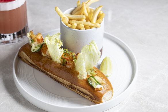 Showroom Bar’s lobster roll.