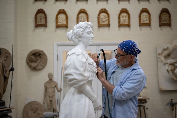 Sculptor Peter Schipperheyn with his sculpture of Amy Sherwin in his Donvale studio. Greens party founder Bob Brown  initiated fundraising to have two of them made and installed in Hobart’s Hadley’s Orient Hotel. Amy was a world-famous opera singer. 