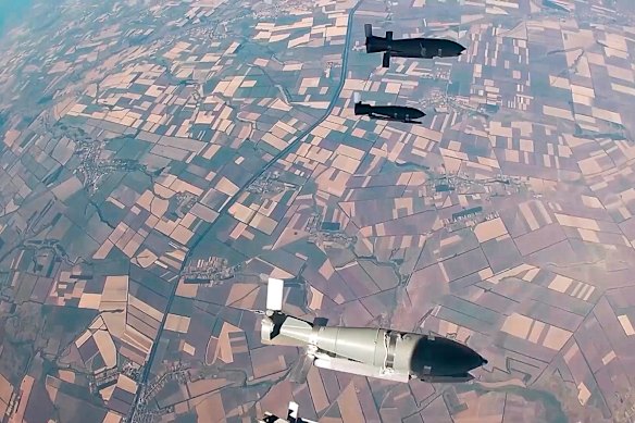 Traditional Russian bombs are being converted to act as improvised missiles.