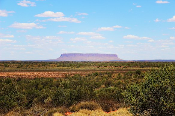Central Australia’s Mount Conner, which is often mistaken by tourists as Uluru, may be nature’s ultimate con job.