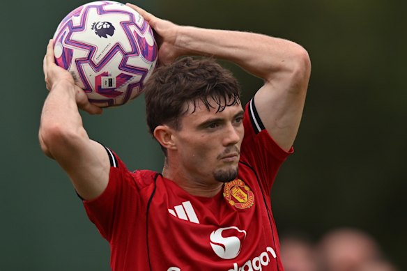 James Overy in action for Manchester United’s Under-18s.