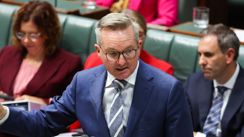 Coalition and farmers demand action amid panic buying and Iran war fears