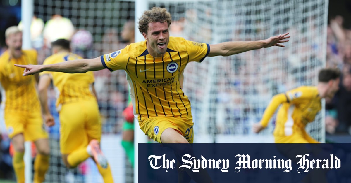 Liverpool, Chelsea and Man United lose on day of late drama