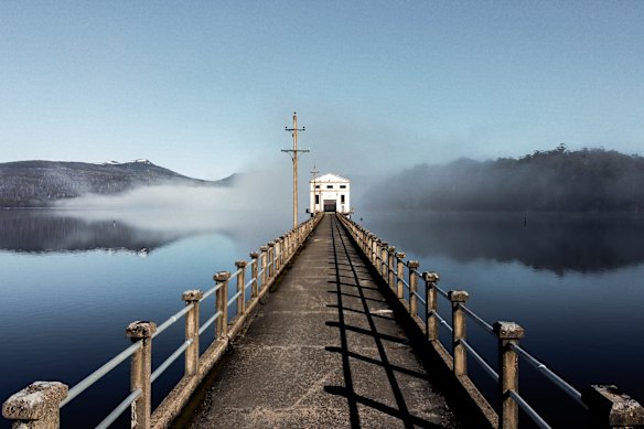 Pumphouse Point on Lake St Clair, Tasmania.