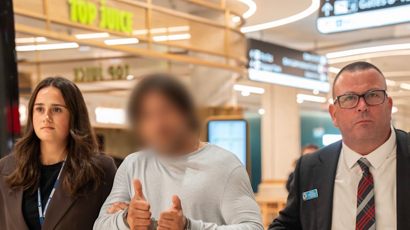 Man extradited to NSW and charged over scam involving elderly women at shopping centres