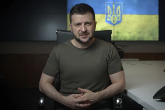 Le président ukrainien Volodymyr Zelensky a averti que l'élimination des derniers défenseurs ukrainiens de Marioupol mettrait fin aux pourparlers de paix. 