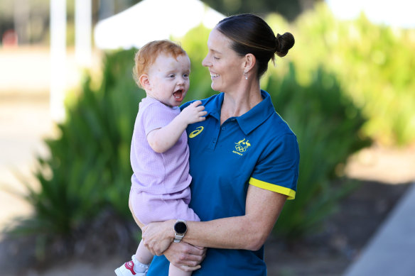 Canoe racing Olympian Alyce Wood with her daughter, Florence.