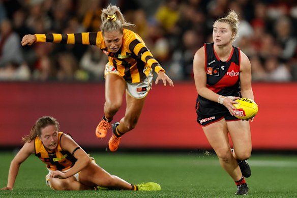 Daria Bannister in action for the Bombers against the Hawks the last time AFLW took to the field at Marvel Stadium.