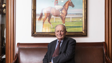 Gerry Harvey has had to sell 300 cattle across his NSW farms due to bushfires and drought.