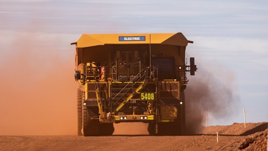 BHP, Rio Tinto and Caterpillar are trialling battery-electric haul trucks at BHP’s Jimblebar iron ore mine.
