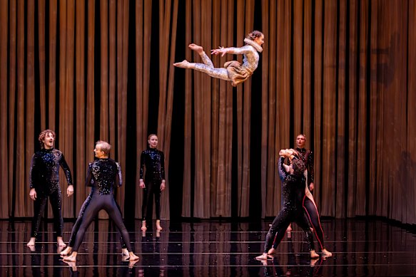 Overall, Duck Pond is a wonderfully polished take on modern circus.