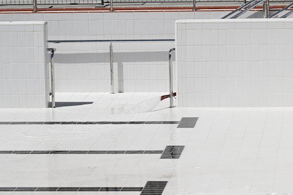 The water hits the tiles at North Sydney pool on Thursday. 