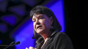 Sharan Burrow says political leaders need to give working people confidence in a 'just transition' away from coal. 