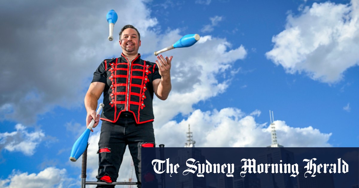 Corey Tomlins to perform at public show